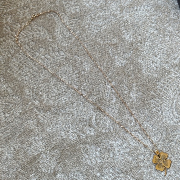 Brand New 14K Gold Plated Sterling Silver 4 Leaf Clover Necklace Lucky Charm - Picture 8 of 16